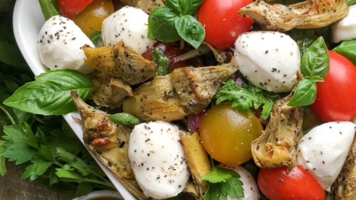 salad with artichokes, mozzarella, tomatoes and basil.