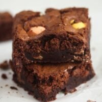 two mini egg brownies stapled and close up.