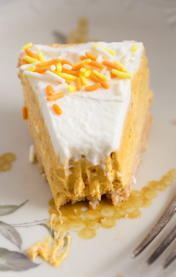 Creamy Philadelphia Pumpkin Cheesecake (No-Bake)