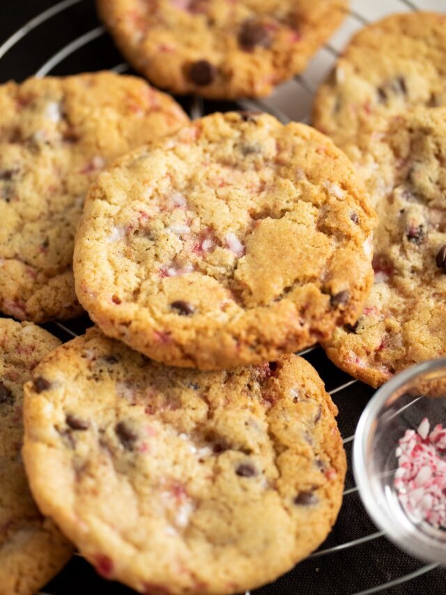 How to make Peppermint Chocolate Chip Cookies
