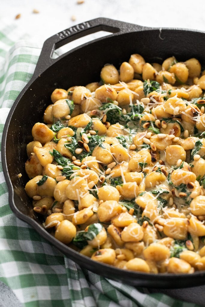Creamy Spinach Gnocchi Recipe » The Fast Recipe Food Blog