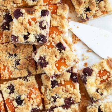 any fruit crumble cake cut into small squares.